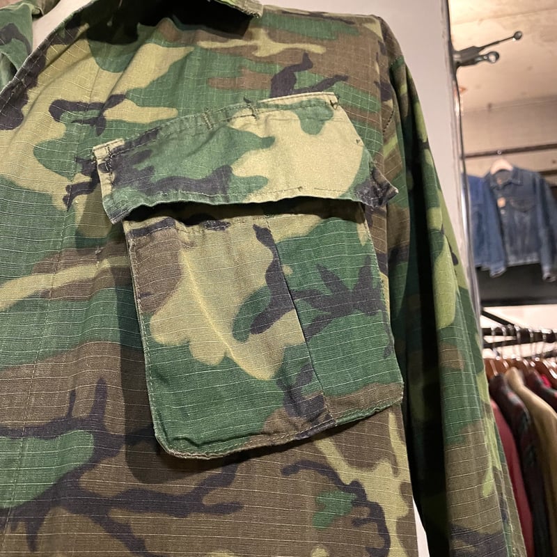LGB初期　迷彩/ミリタリー　ダメージ加工　ジャケット DIESEL（ディーゼル）の「メンズ ミリタリージャケット