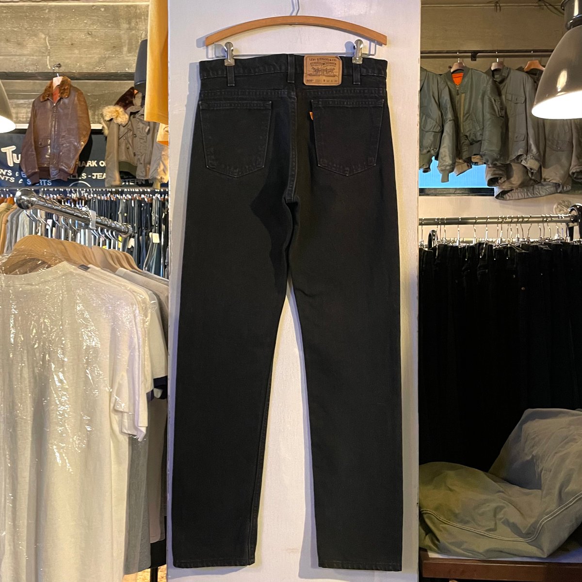 90s Levi's 505 ブラックデニム パンツ 32×32 USA製 オレンジ 90s Levi's 505 ブラックデニム パンツ 32×32 USA製 オレンジ