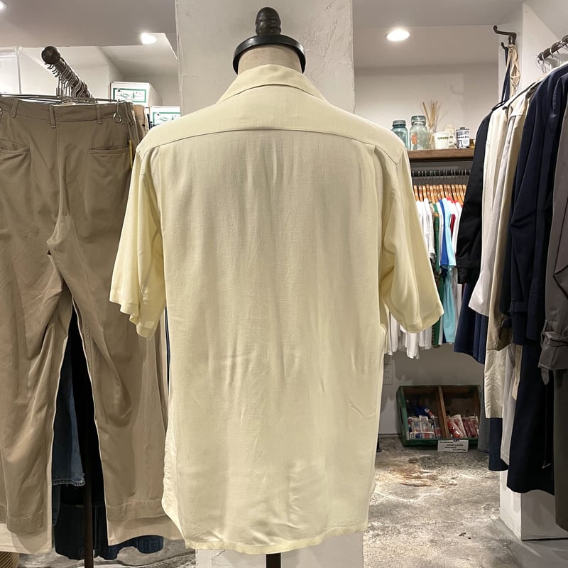 MOYANA by New Era ヴィンテージオープンカラーシャツ ボックス