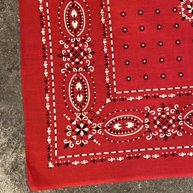 ビンテージ　バンダナ　上鼻　象 Bandana ヴィンテージバンダナ 象上鼻 USA製 60s- 赤 (S0804) | DUFF