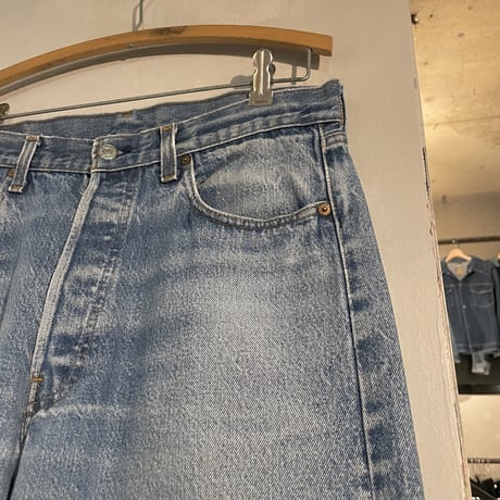 80s　Levi's 501　リーバイス　32×32　デニムパンツ　USA製　ボタン裏525　(S3805)