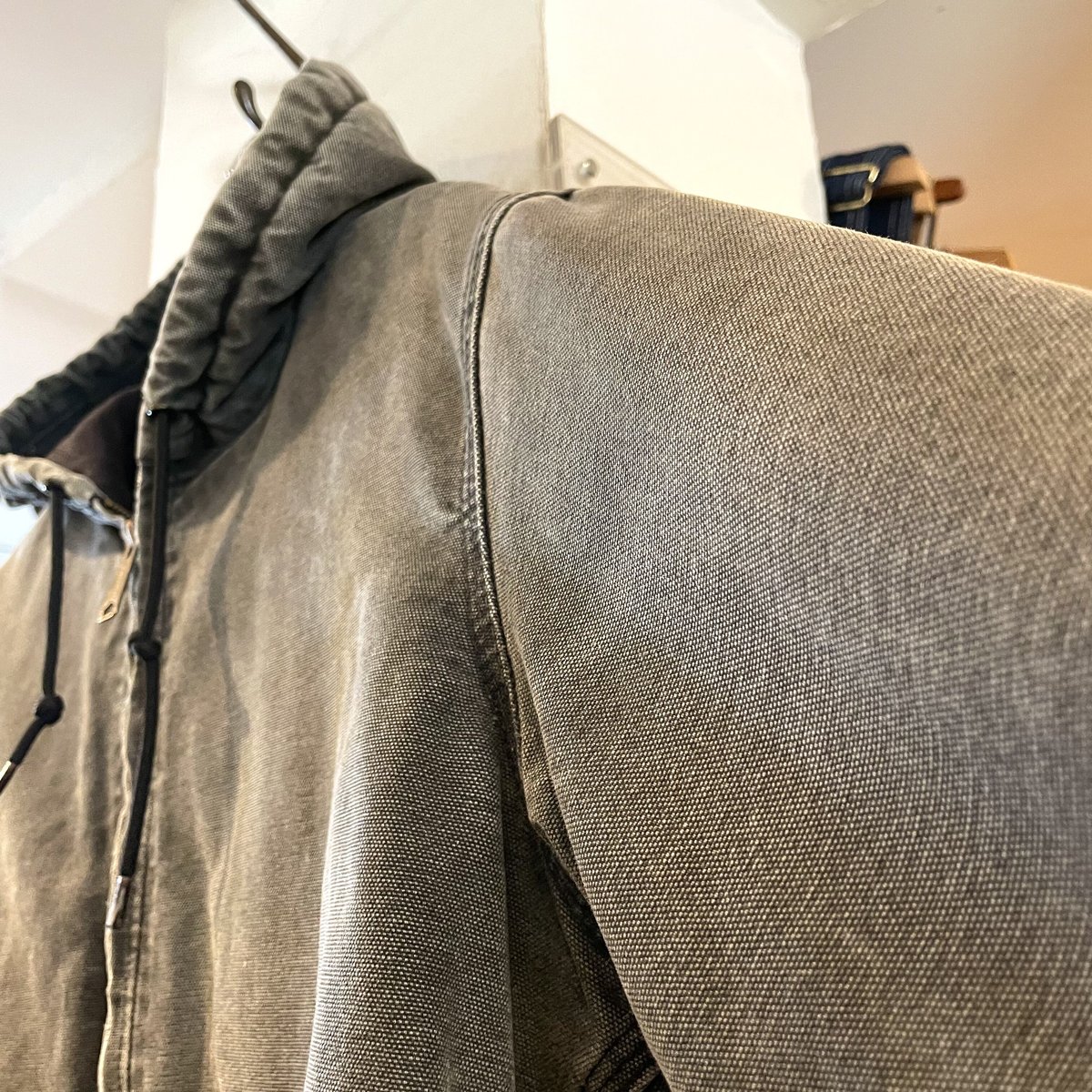 Carhartt アクティブジャケット ダック地 FOR WOMEN 雰囲気系 ブラック