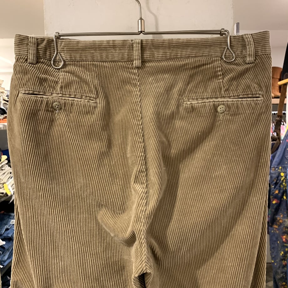 63f9bfc27c42ee2615dcedce