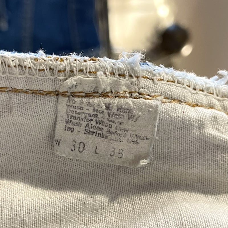 カ*ド様 レア　80s 66後期　リーバイス　501 ボタン裏6 超レア】Levi's 501 66後期 ボタン裏6 ハチマル 股割り W35 - メルカリ