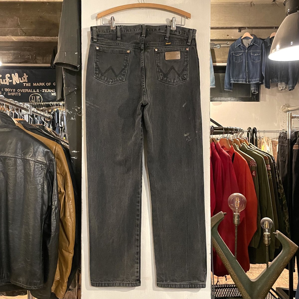 Wrangler 13MWZWK ブラックデニム パンツ 35×32 ラングラー Wrangler 13MWZWK ブラックデニム パンツ 35×32 ラングラー