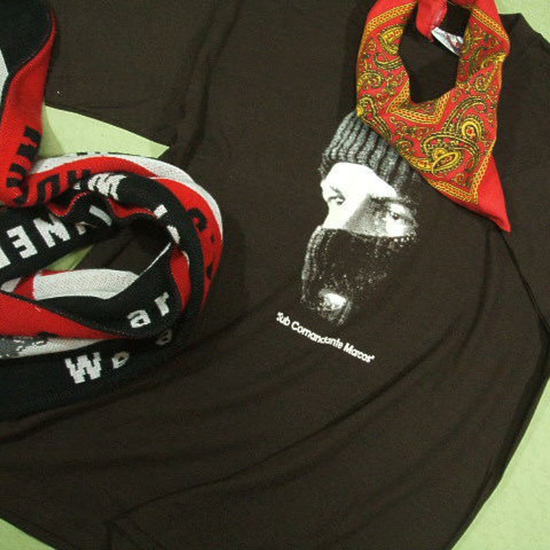 定番復活！闇に浮かぶマスク】マルコスTシャツマルコス＆EZLN