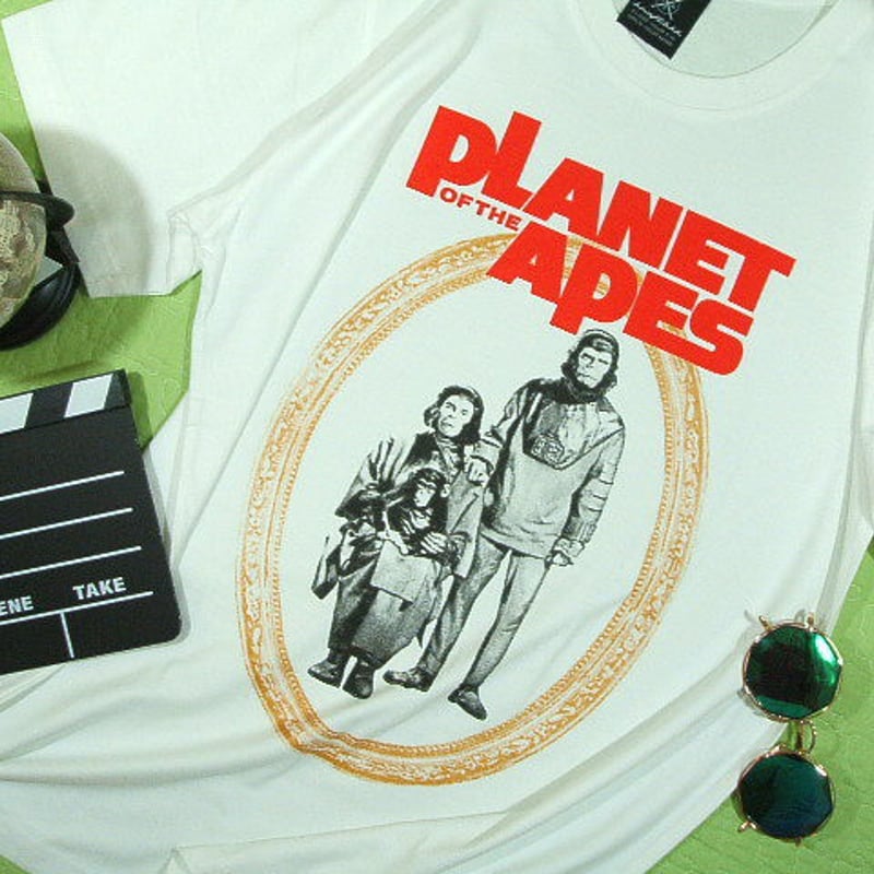 あの衝撃から50年☆猿の惑星(泣)】猿の惑星Tシャツ | Asian あの衝撃から50年☆猿の惑星(泣)】猿の惑星Tシャツ | Asian