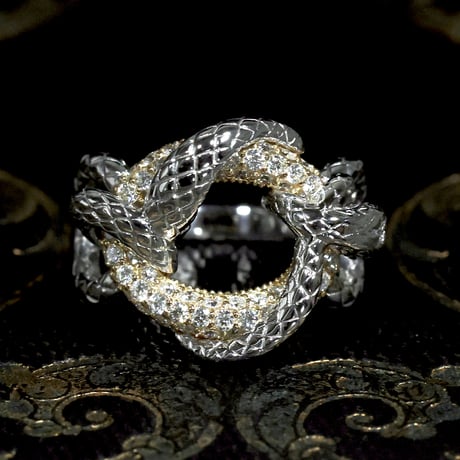 お値下げしました　✴︎Mayuranoir マユラノアール　リング　ジュリエット✴︎ Mayuranoir 〈マユラノアール〉 (@mayuranoir) • Instagram photos and