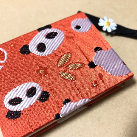ミニ御朱印帳　縦6×横8㌢　キャロ🥕🐼ちゃん　きなり和紙　24山　バンド付