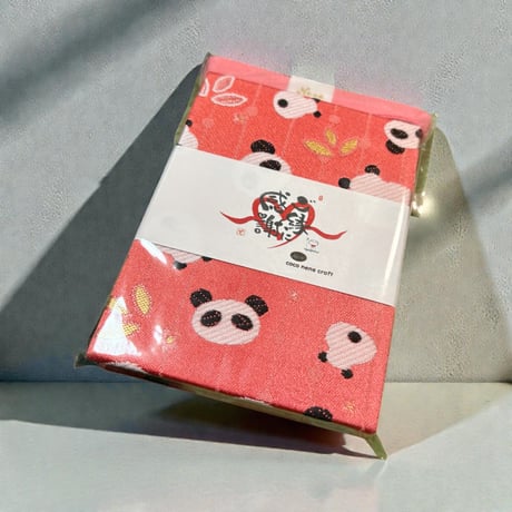 てのひら帳【縦12×横9ｾﾝﾁ】しゃけぱん🐼　きなり和紙　24山　バンド付き