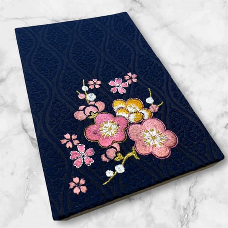 🔵予約　刺繍生地　通常御朱印帳　18×12㍉　きなり和紙　24山　バンド付