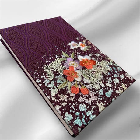 🔵予約　刺繍生地　通常御朱印帳　18×12㍉　きなり 和紙　24山　バンド付