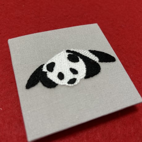 キューブ【8×8ｾﾝﾁ】刺繍ぱんださん（グレー）きなり和紙　24山　バンド付き