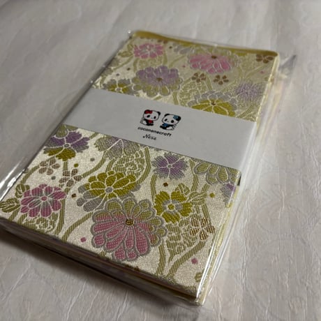 🧡白黄菊柄の通常御朱印帳【12×18】24山　バンド付き