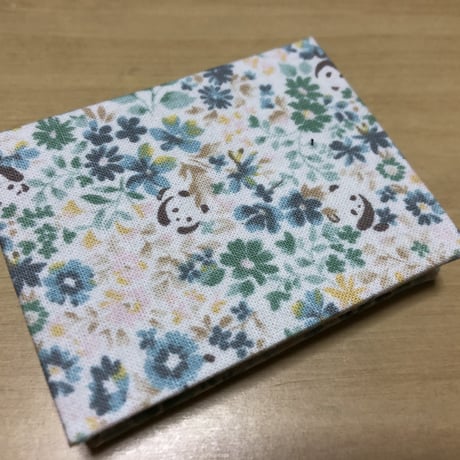 ミニ御朱印帳　縦6×横8㌢　🐼🌸　グリーン和紙　24山　　バンド付き