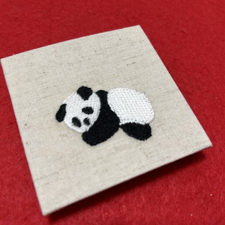キューブ【8×8ｾﾝﾁ】刺繍ぱんださん（ベージュ）きなり和紙　24山　バンド付き