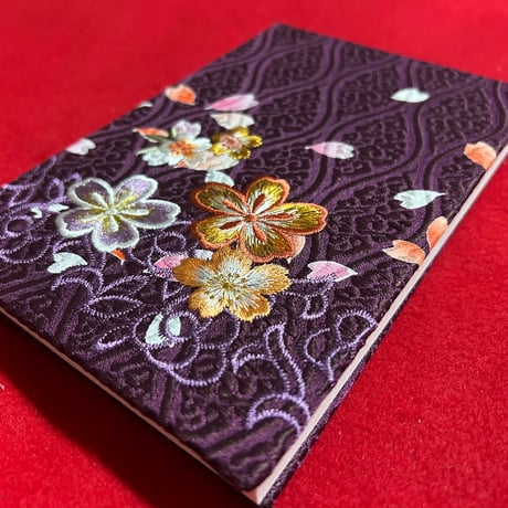 🌸予約　刺繍生地　通常御朱印帳　18×12㍉　きなり和紙　24山　 バンド付