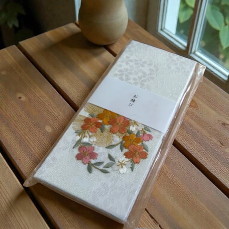 刺繍のお結び帳　縦18×横8センチ　24山