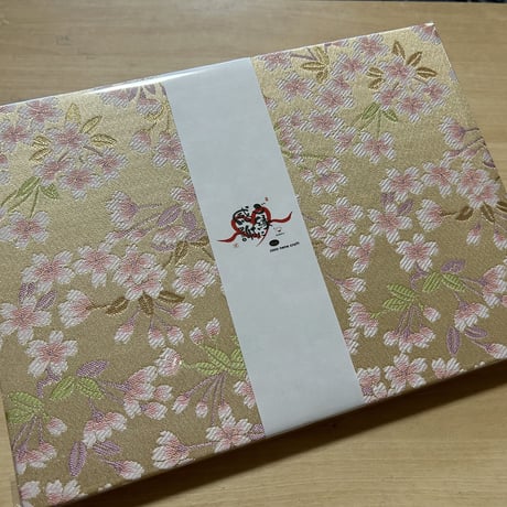 【新商品】B5見開き御朱印帳     24 山　きなりまたは白和紙　ねねバンド付き