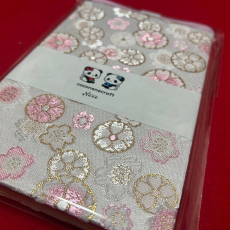 菊柄和紙　4色レインボー🌈の御朱印帳　32山（白菊 、黄菊、桃菊、紫菊） バンド付き