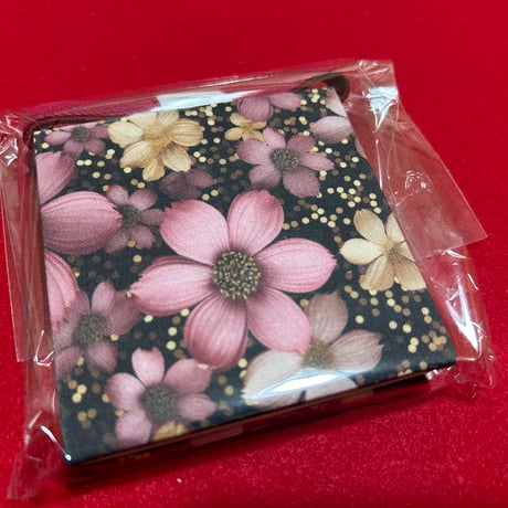 キューブ【8×8ｾﾝﾁ】　きなり和紙　24山　バンド付き