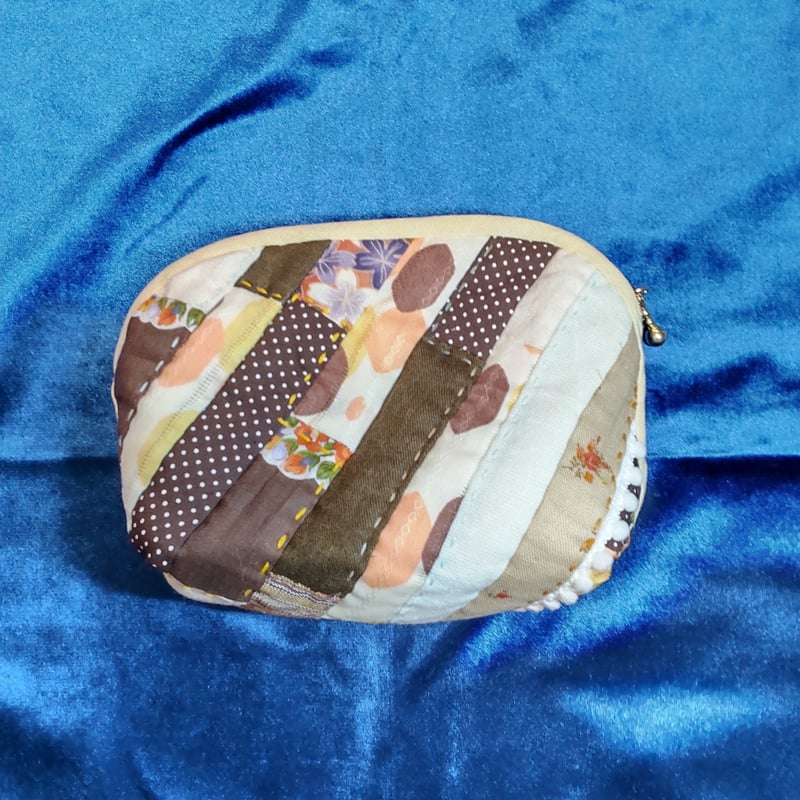 パッチワークポーチ 茶① メッセージイラスト付き | みふじ屋