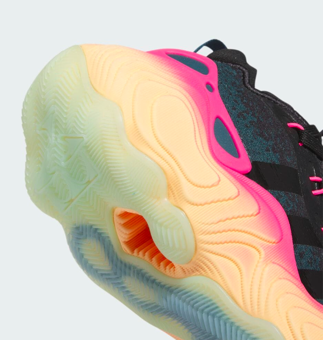 TRAE YOUNG 3【IE9303】 | TRIPLE DOUBLE KOKURA