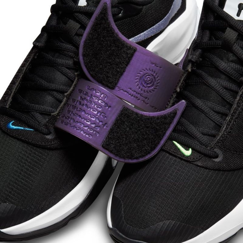 ZOOM FREAK 3 【DA0694-001】 | TRIPLE DOUBLE KOKURA