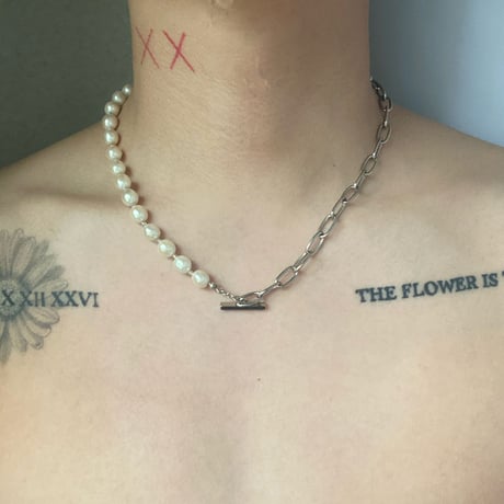 switching necklace