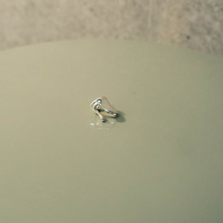 MELTING EARCUFF