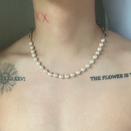 switching necklace