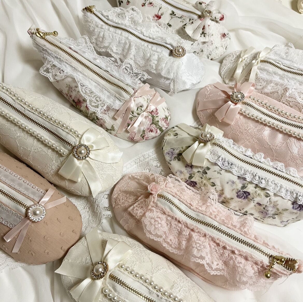 Ballet shoes pen case (No,1) | Chape.