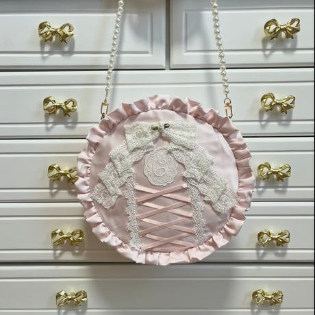 Round shoulder bag