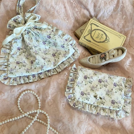 Floral frill zipper pouch
