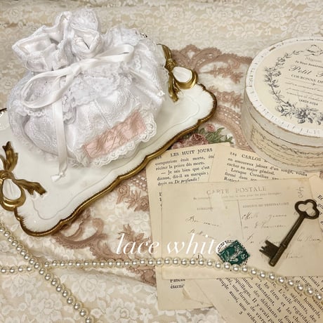 Marshmallow lace pouch