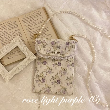 Pearl chain smartphone pouch
