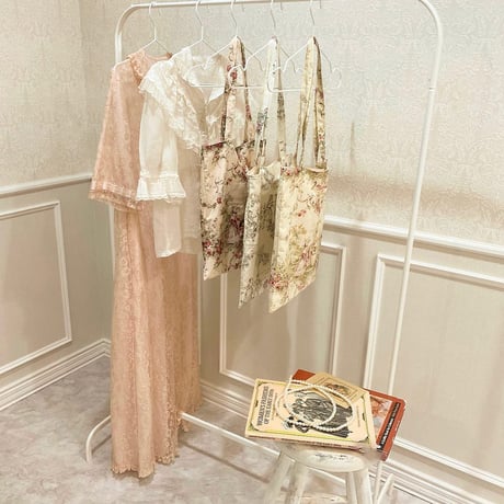 antique tote bag
