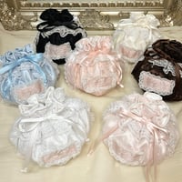 Marshmallow lace pouch