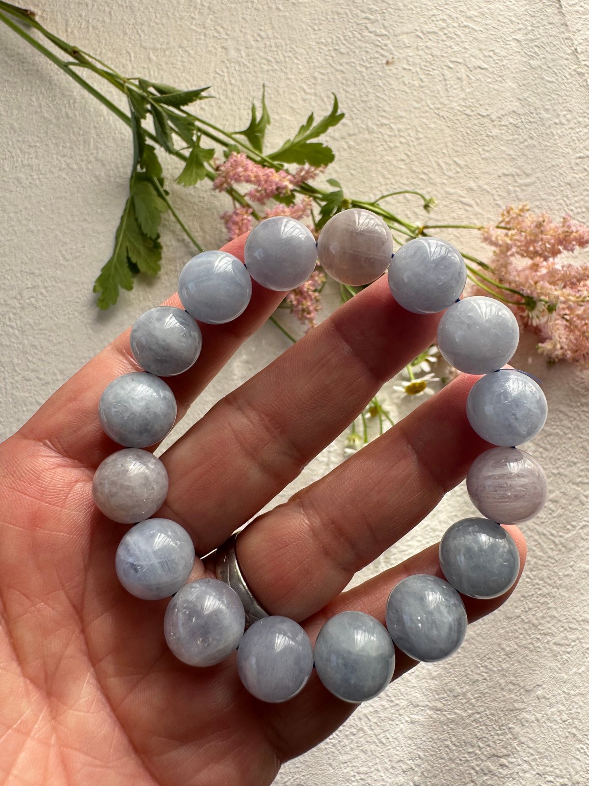 ブルーローズクォーツ☆ 静かな癒しがほどけてゆく》ブルーローズクォーツ・ブレスレット