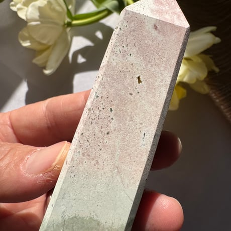 ユニコーンジャスパー 〜心を緩め、あなたの花を咲かせる石〜