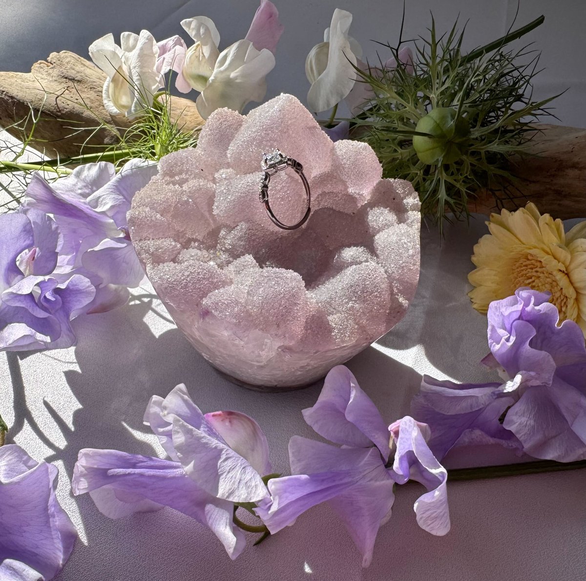 恋愛・開運・浄化】虹入り！シュガーピンクアメジスト・ファイアー共生