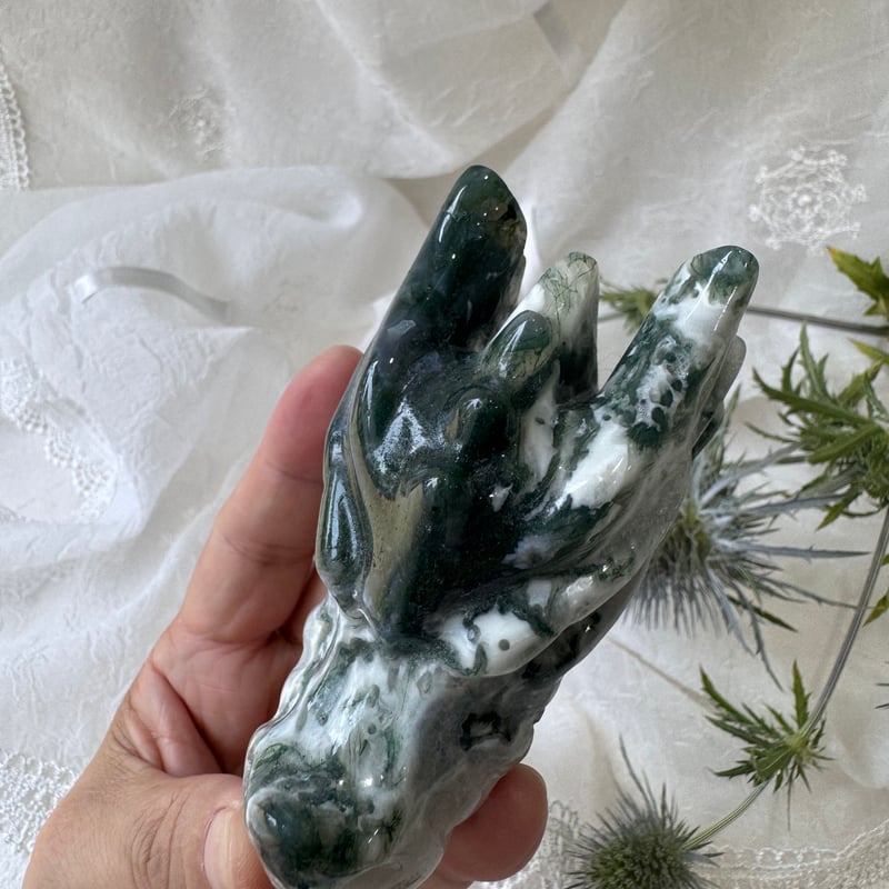 追い風に乗る者》モスアゲート・ドラゴンヘッド | Studio Kururi