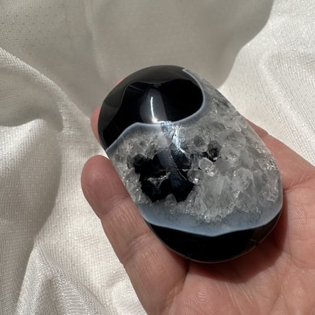 🌑《内なる光の守護石》～大地に根ざすブラックアゲート～🌑
