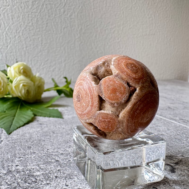 導かれる縁の記憶をたどる球体》龍宮舎利石 （りゅうきゅうしゃりせき