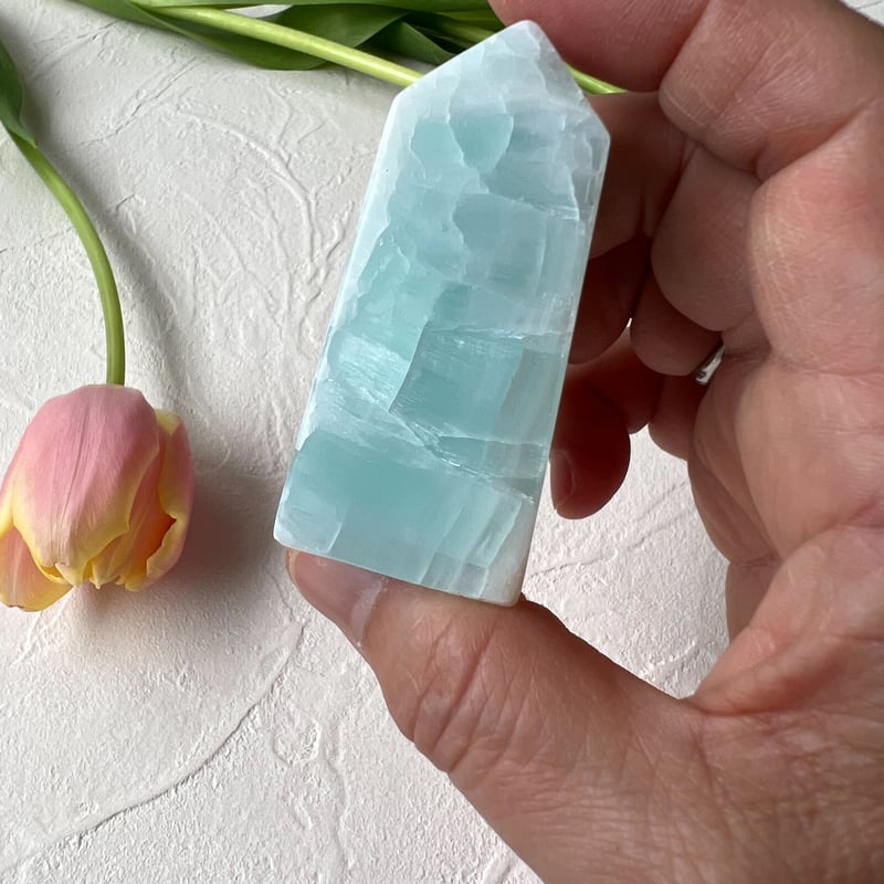 カリビアンブルーカルサイト　タワー　天然石　レアストーン　ヒーリングストーン カリビアンブルーカルサイト タワー 天然石 レアストーン