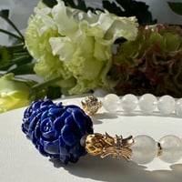 夜を抱きしめた花の記憶　－　ラピスラズリの薔薇とブルームーンストーン