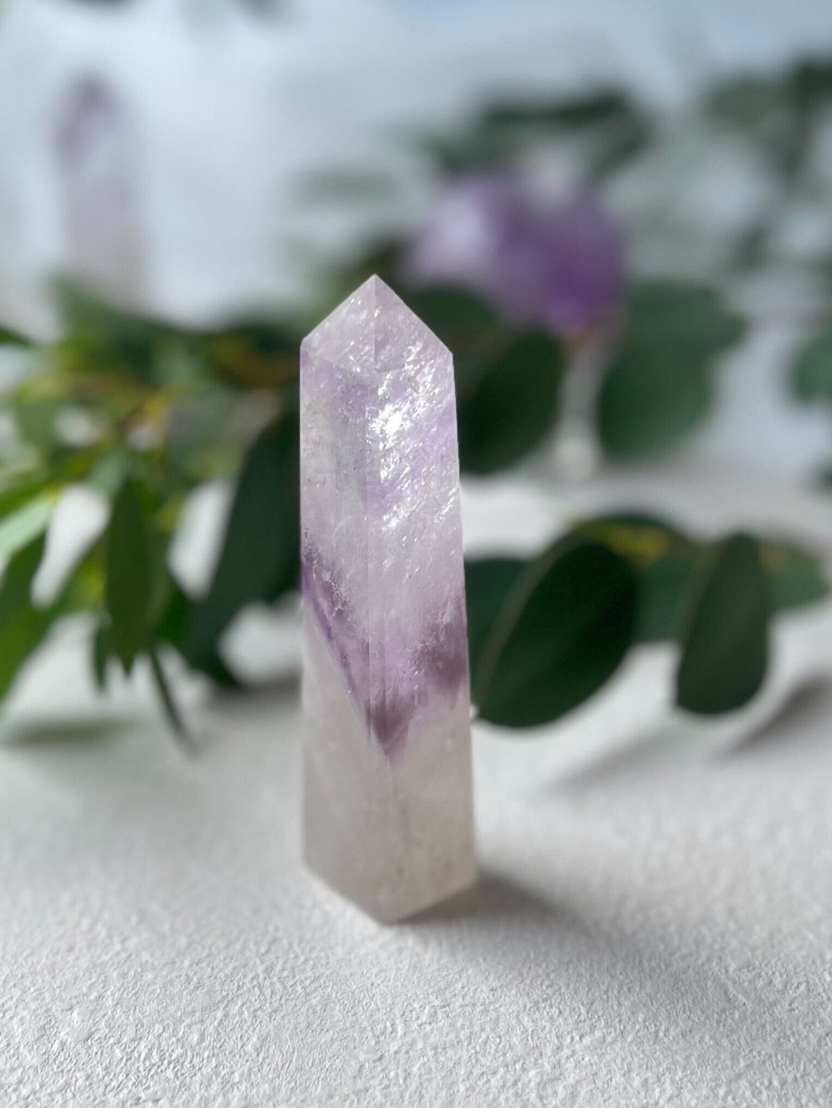 アメジストタワー 🌸💜光のヴェール：アメジストタワーの優しさと神秘💜🌸 | Studio Kururi