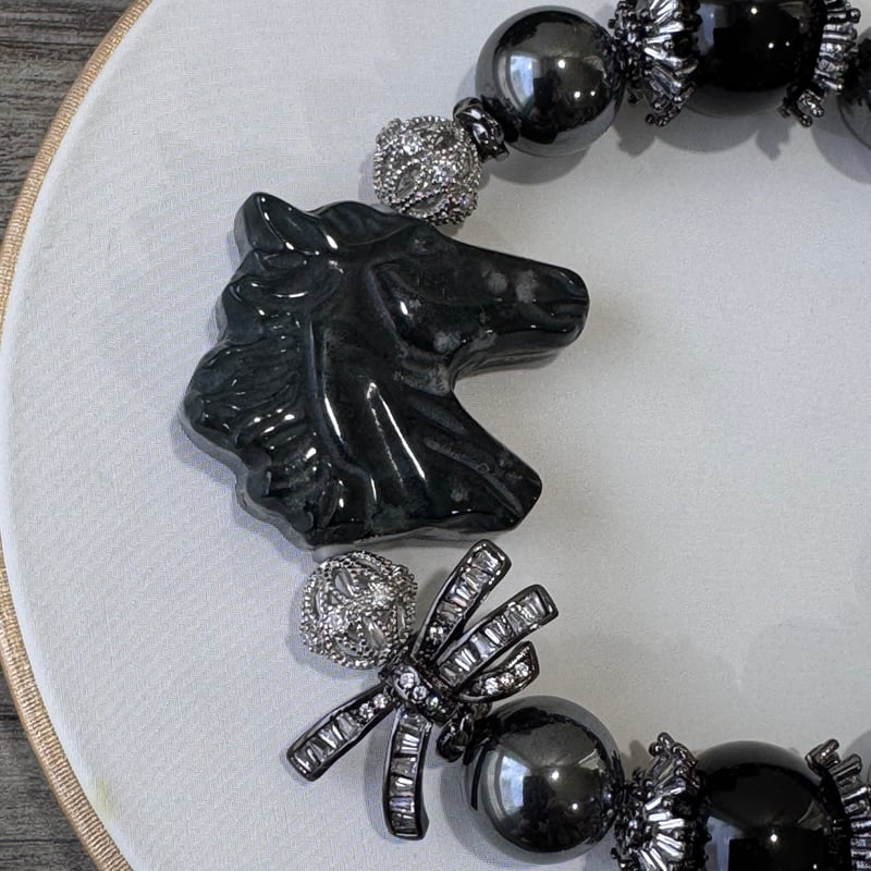 黒馬が導く安らぎと前進のブレスレット》 オーシャンジャスパー（馬