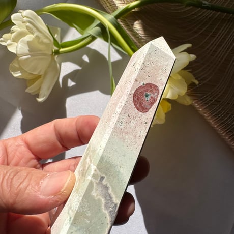 ユニコーンジャスパー 〜心を緩め、あなたの花を咲かせる石〜