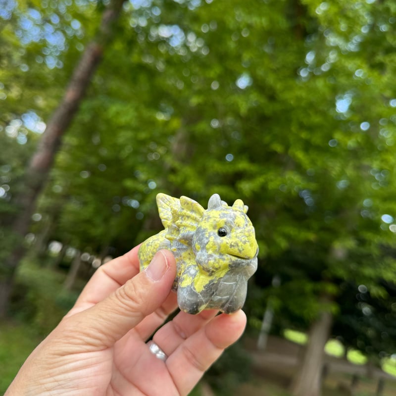 seiko_kouyama様専用カート 菜の花水晶のベビードラゴン『陽だまりの